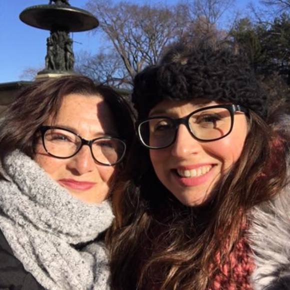 Meet your Posher, Loreta - Picture 1 of 1